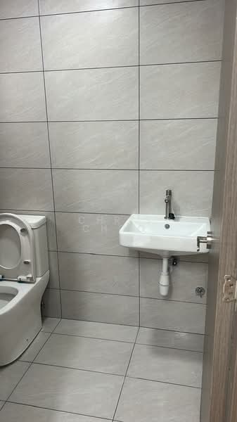 Kondominium untuk Disewa di Armani Residence Sg Long - Chris Choo - Bathroom - PropertyGuru.com.my
