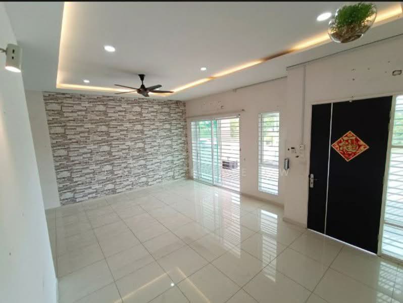 2-storey Terraced House for Sale in Ipoh (Perak) - Joline YEOW - Living Room - PropertyGuru.com.my