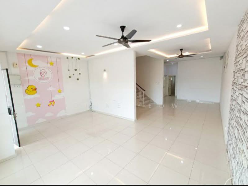 2-storey Terraced House for Sale in Ipoh (Perak) - Joline YEOW - Living Room - PropertyGuru.com.my