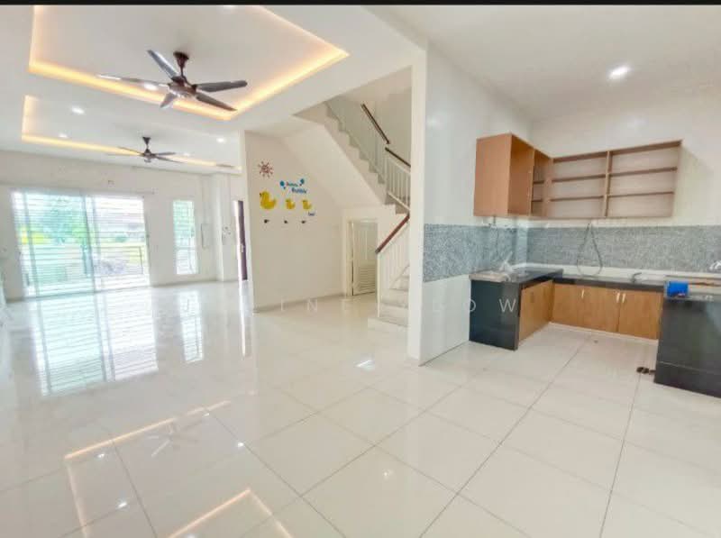 2-storey Terraced House for Sale in Ipoh (Perak) - Joline YEOW - Living Room - PropertyGuru.com.my