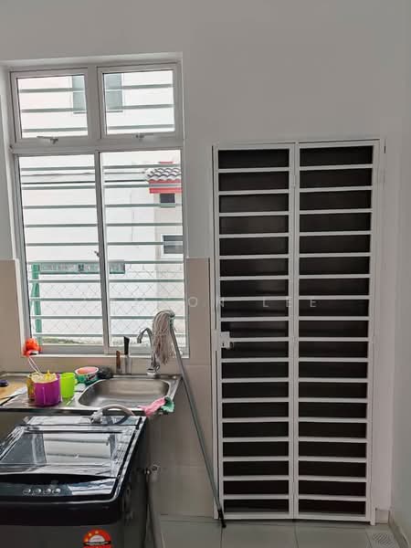 3-storey Terraced House for Sale in Taman Kundang Jaya (Rawang) - Samson Lee - Kitchen - PropertyGuru.com.my