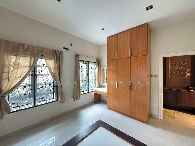 Bungalow for Sale in Ampang Jaya (Ampang) - Ridhwan Razak - Bedroom - PropertyGuru.com.my