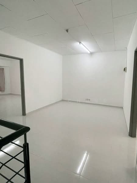 2-storey Terraced House for Rent in Taman Mount Austin (Tebrau) - Jojo Chung - Interior - PropertyGuru.com.my