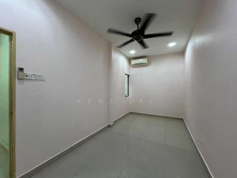 2-storey Terraced House for Sale in Bandar Kinrara Seksyen 1 (Bandar Kinrara) - Kent Lai - Interior - PropertyGuru.com.my