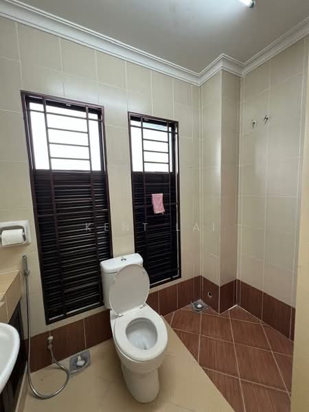 2-storey Terraced House for Sale in Bandar Kinrara Seksyen 1 (Bandar Kinrara) - Kent Lai - Bathroom - PropertyGuru.com.my
