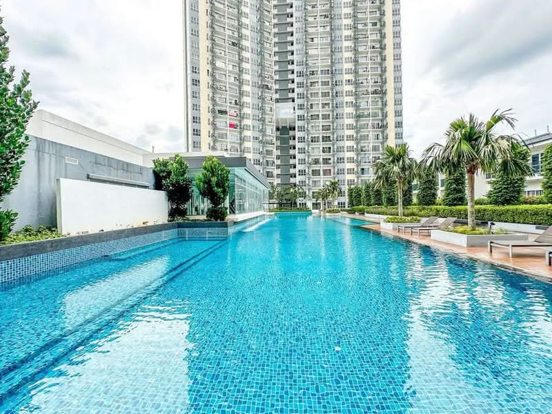 Service Residence for Rent at Cerrado @ Southville City - Eiffel Lai - Pool - PropertyGuru.com.my