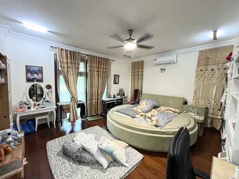 Bungalow House for Sale in Bandar Kinrara Seksyen 9 (Bandar Kinrara) - Eugene Choy - Master Bedroom - PropertyGuru.com.my