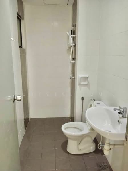 Condominium for Rent at T-Parkland - Crystal Lum - Bathroom - PropertyGuru.com.my