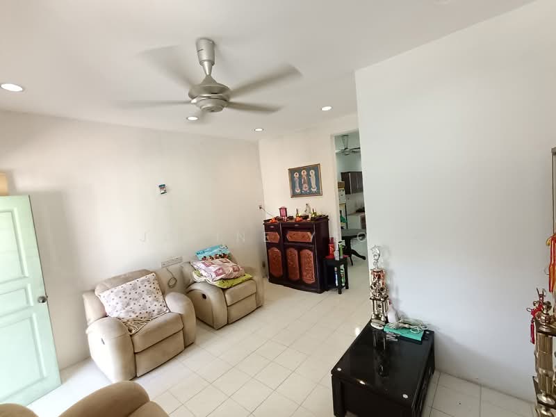 Rumah Teres 1 Tingkat untuk Dijual di Ipoh (Perak) - Joline YEOW - Living Room - PropertyGuru.com.my