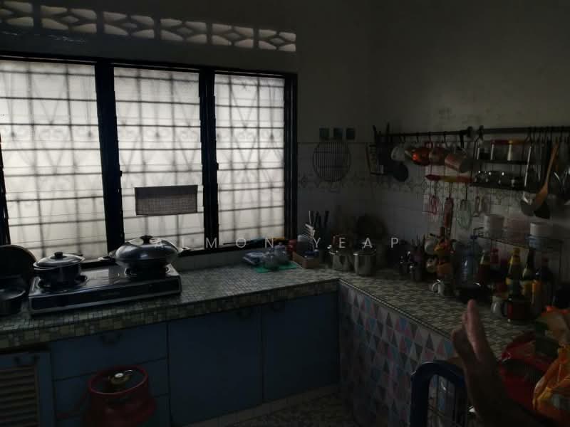 Flat for Sale at Taman Sri Gombak - Almon Yeap - Kitchen - PropertyGuru.com.my