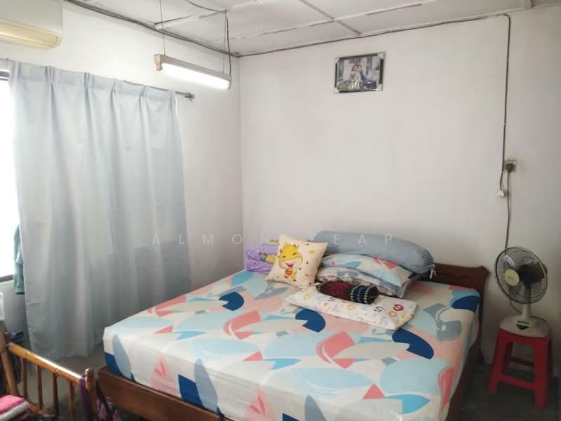 Flat for Sale at Taman Sri Gombak - Almon Yeap - Bedroom - PropertyGuru.com.my