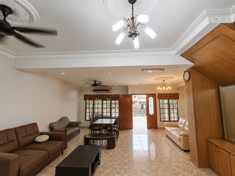 2-storey Terraced House for Sale in Puchong (Selangor) - DINN YAP - Living Room - PropertyGuru.com.my