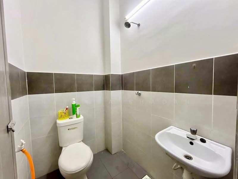 Rumah Teres 1 Tingkat untuk Dijual di Telok Panglima Garang (Selangor) - Natasha Shadan - Bathroom - PropertyGuru.com.my