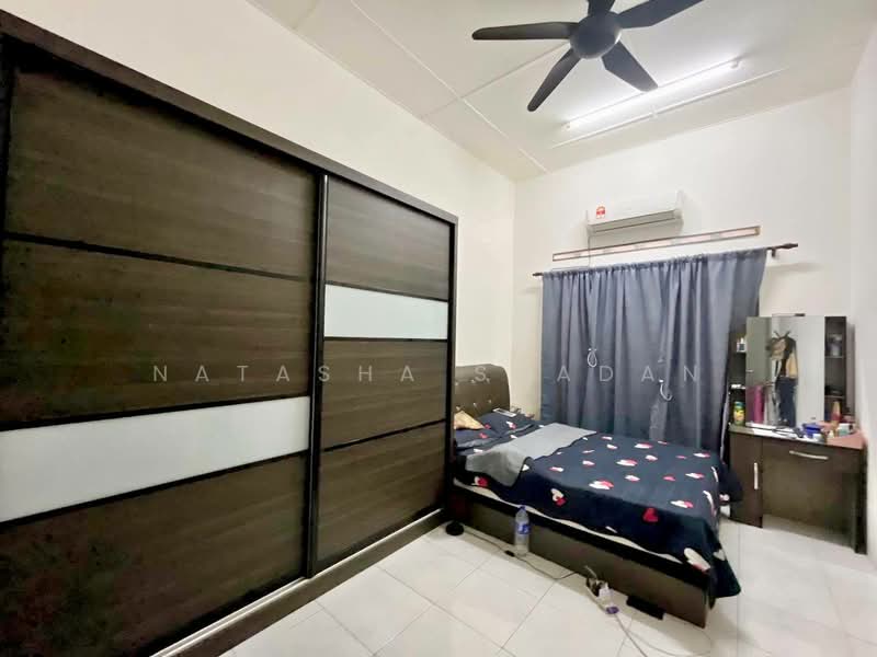 Rumah Teres 1 Tingkat untuk Dijual di Telok Panglima Garang (Selangor) - Natasha Shadan - Bedroom - PropertyGuru.com.my