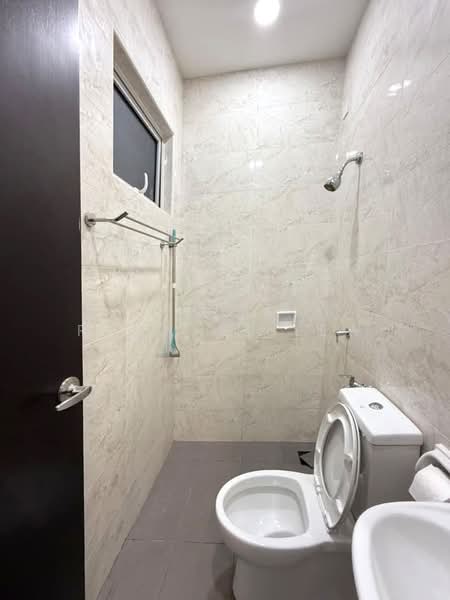 Cluster House for Sale in Taman Ekoflora (Johor Bahru) - Rachael Lew - Bathroom - PropertyGuru.com.my