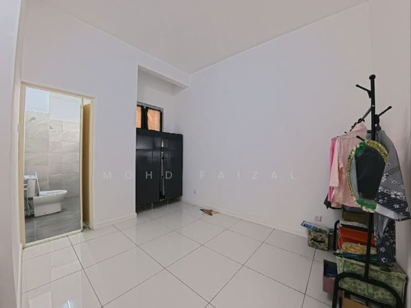 1-storey Terraced House for Sale in Hulu Semenyih (Selangor) - Mohd Faizal - Bathroom - PropertyGuru.com.my