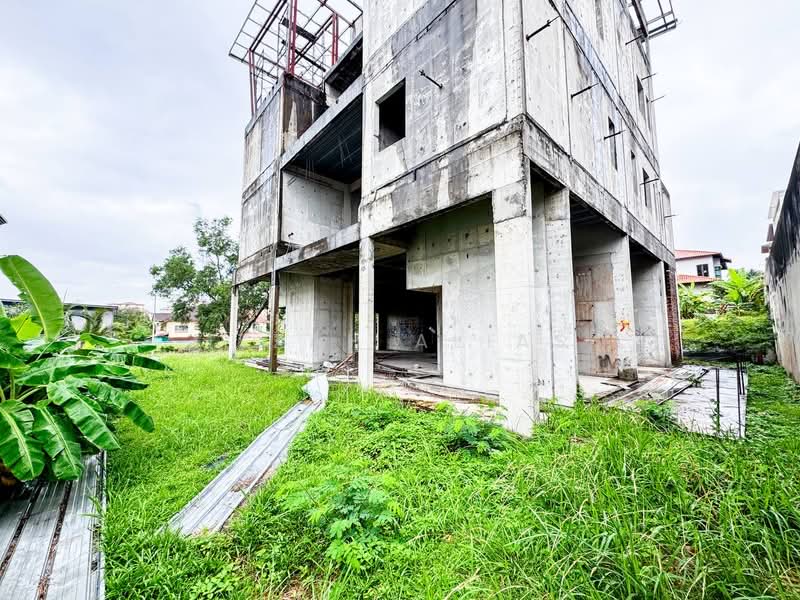 Residential Land for Sale in Sultan Abdul Aziz Shah Golf & Country Club (Shah Alam) - Izzah Alias - Exterior - PropertyGuru.com.my