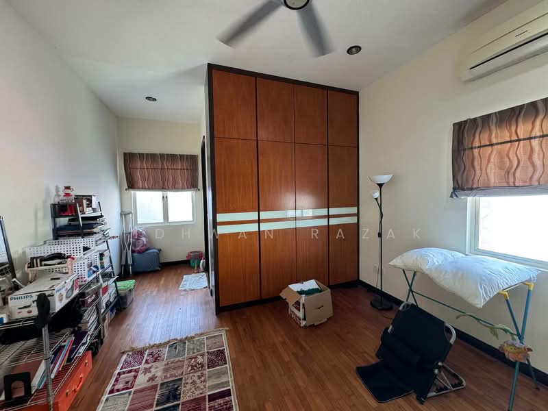 Bungalow for Sale in Setia Alam (Selangor) - Ridhwan Razak - Bedroom - PropertyGuru.com.my