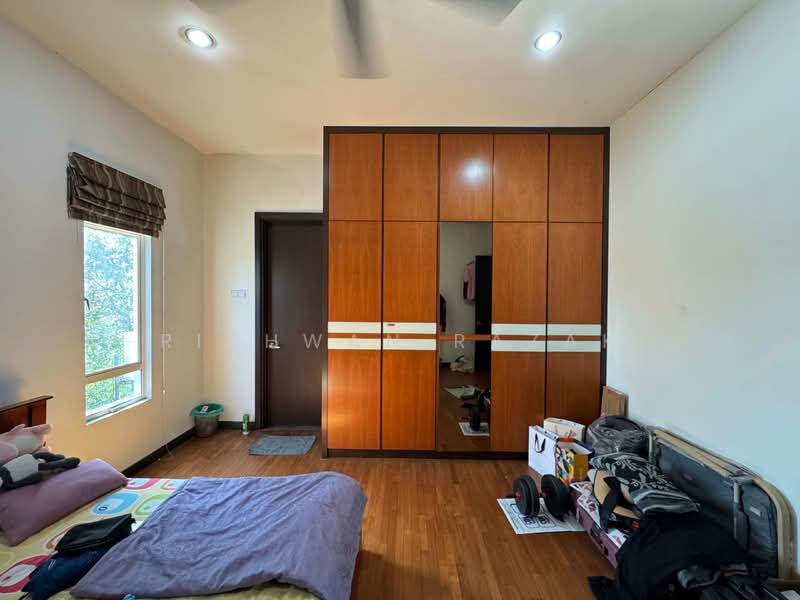 Bungalow for Sale in Setia Alam (Selangor) - Ridhwan Razak - Bedroom - PropertyGuru.com.my