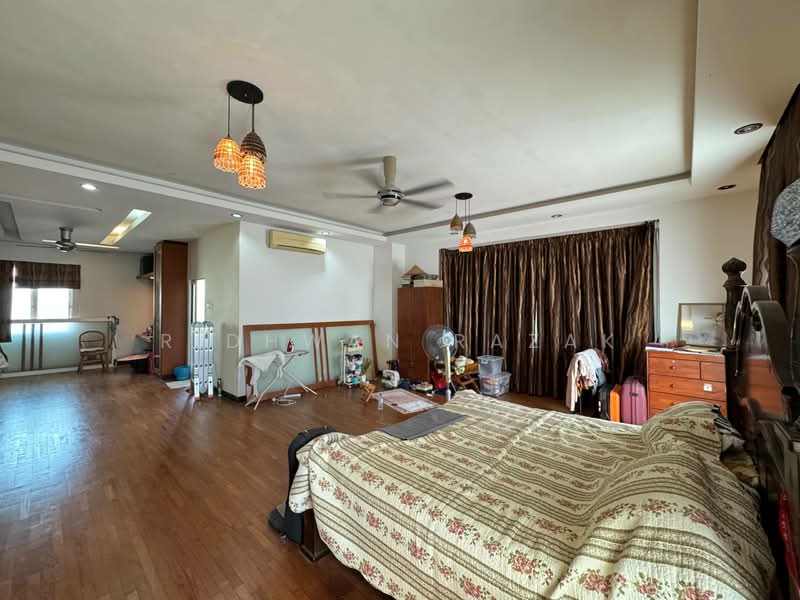 Bungalow for Sale in Setia Alam (Selangor) - Ridhwan Razak - Bedroom - PropertyGuru.com.my