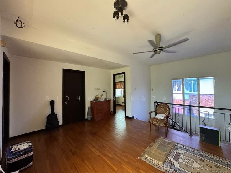 Bungalow for Sale in Setia Alam (Selangor) - Ridhwan Razak - Living Room - PropertyGuru.com.my