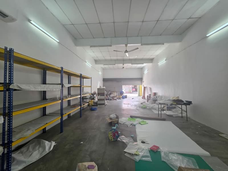 Shop for Rent in Sungai Buloh (Selangor) - Evelyn Khoo - Interior - PropertyGuru.com.my
