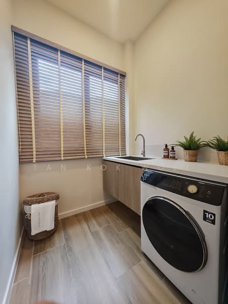 Service Residence for Sale at Senna Heights Damansara Damai - Tan Kok Woei - Yard - PropertyGuru.com.my