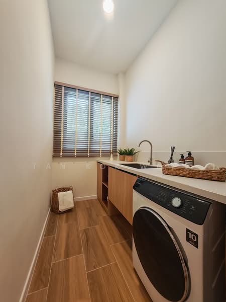 Service Residence for Sale at Senna Heights Damansara Damai - Tan Kok Woei - Yard - PropertyGuru.com.my
