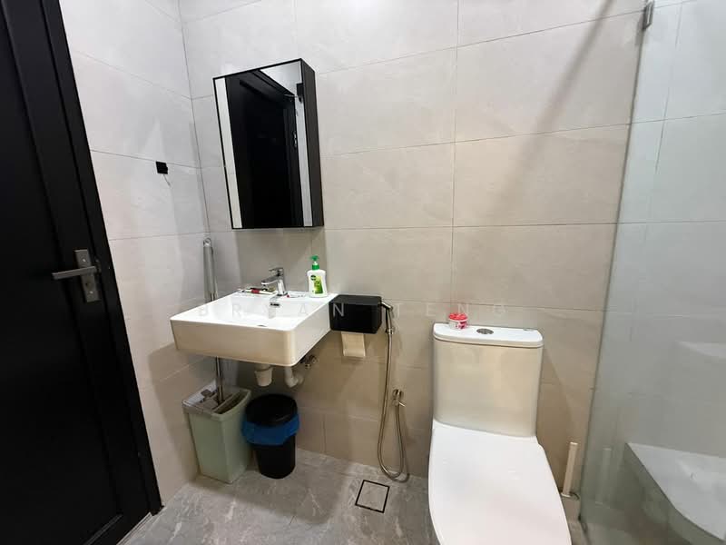 Rumah Teres 3.5 Tingkat untuk Dijual di Bayan Lepas (Penang) - Bryan Teng - PropertyGuru.com.my