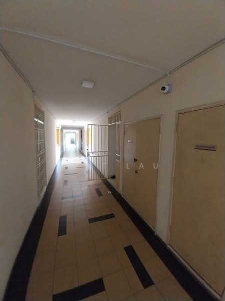 Kondominium untuk Dijual di Platinum Hill PV 6 - Kent Lau - Corridor - PropertyGuru.com.my
