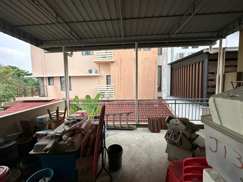 Rumah Berkembar untuk Dijual di Kipark Sri Utara (Batu) - Cammie Loh - Balcony - PropertyGuru.com.my