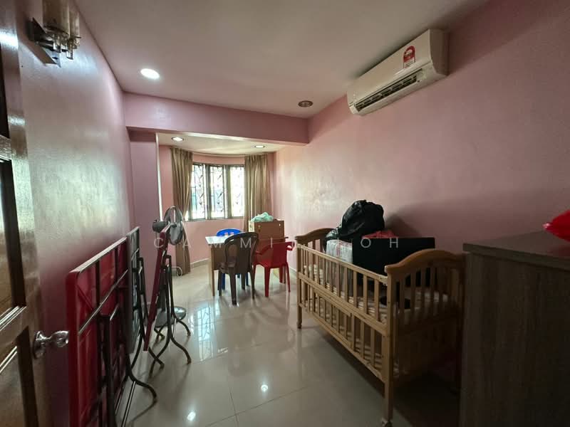 Rumah Berkembar untuk Dijual di Kipark Sri Utara (Batu) - Cammie Loh - Interior - PropertyGuru.com.my