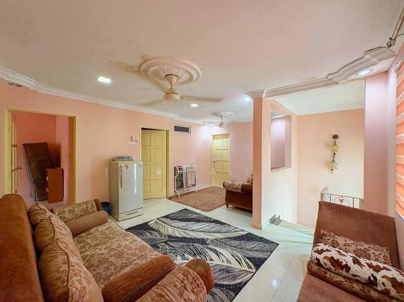 Rumah Teres 2 Tingkat untuk Dijual di Taman Equine (Seri Kembangan) - Izzah Alias - PropertyGuru.com.my