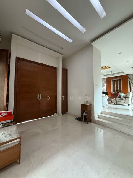 Rumah Banglo untuk Dijual di Petaling Jaya (Selangor) - Jo Tham - Entrance - PropertyGuru.com.my