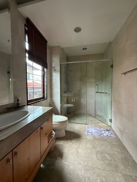Rumah Banglo untuk Dijual di Petaling Jaya (Selangor) - Jo Tham - Bathroom - PropertyGuru.com.my