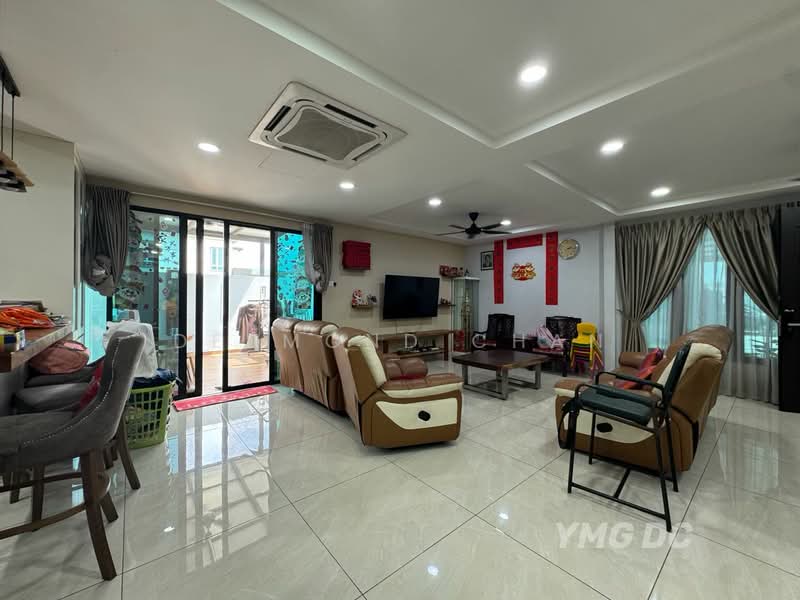 3-storey Terraced House for Sale in Bandar Botanic (Klang) - Desmond Chan - Living Room - PropertyGuru.com.my