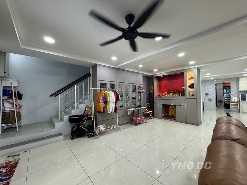 3-storey Terraced House for Sale in Bandar Botanic (Klang) - Desmond Chan - Living Room - PropertyGuru.com.my