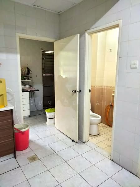 Terraced House for Sale in Bukit Rahman Putra (Sungai Buloh) - Eunice Lai - Kitchen - PropertyGuru.com.my