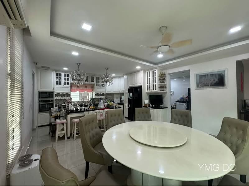 3-storey Terraced House for Sale in Bandar Botanic (Klang) - Desmond Chan - Kitchen - PropertyGuru.com.my