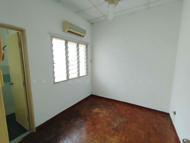 2-storey Terraced House for Sale in Sungai Buloh (Selangor) - Natasha Shadan - Interior - PropertyGuru.com.my