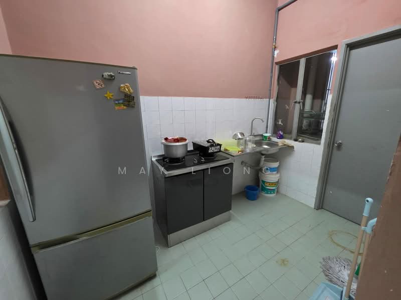 Flat for Sale at Las Palmas - May Liong - Kitchen - PropertyGuru.com.my