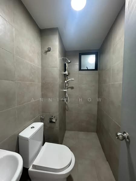 Servis Apartment untuk Dijual di KL Traders Square - Annie How - Bathroom - PropertyGuru.com.my
