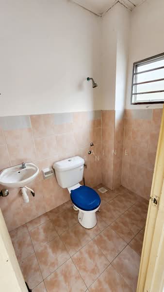 Rumah Teres 2 Tingkat untuk Dijual di Taman Damai Utama (Bandar Kinrara) - Shermaine Chan - Bathroom - PropertyGuru.com.my