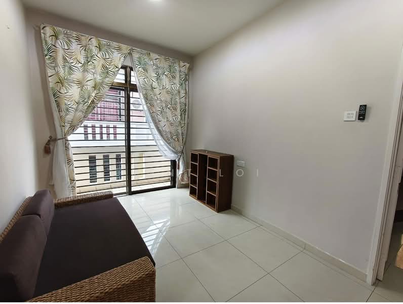 2-storey Terraced House for Rent in Taman Mount Austin (Tebrau) - Kent Loi - Living Room - PropertyGuru.com.my