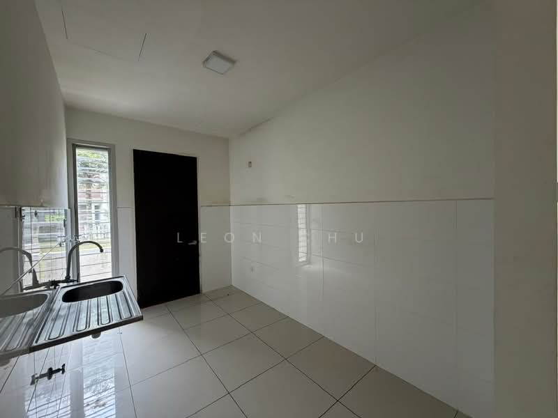 Terraced House for Sale in Bandar Tropicana Aman (Telok Panglima Garang) - Leon Chu - Kitchen - PropertyGuru.com.my