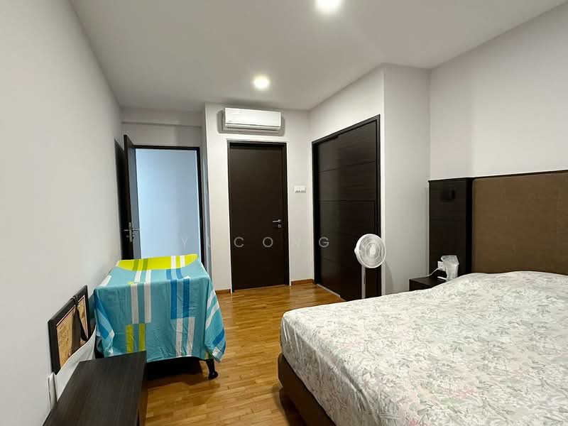 Pangsapuri untuk Dijual di Molek Pine 3 - Yucong . - Bedroom - PropertyGuru.com.my