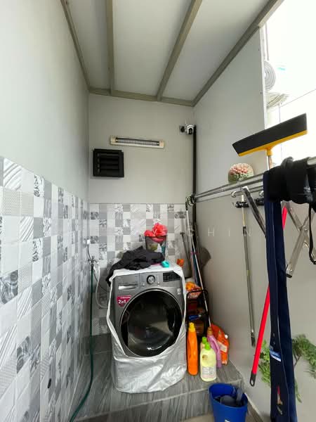 Rumah Teres 2 Tingkat untuk Dijual di Taman Tampoi Indah (Tampoi) - Calley Chin - Interior - PropertyGuru.com.my