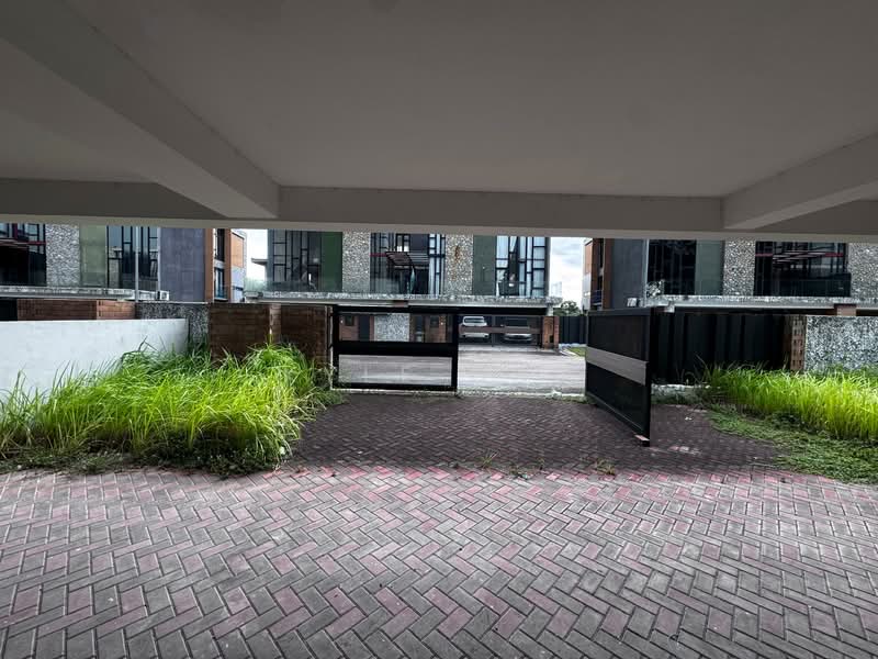 Semi-Detached House for Sale in Johor Bahru (Johor) - Kyle Das - Exterior - PropertyGuru.com.my