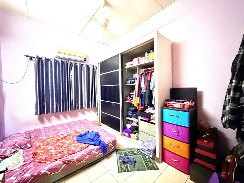 1-storey Terraced House for Sale in Pulau Indah (Klang) - Natasha Shadan - Bedroom - PropertyGuru.com.my