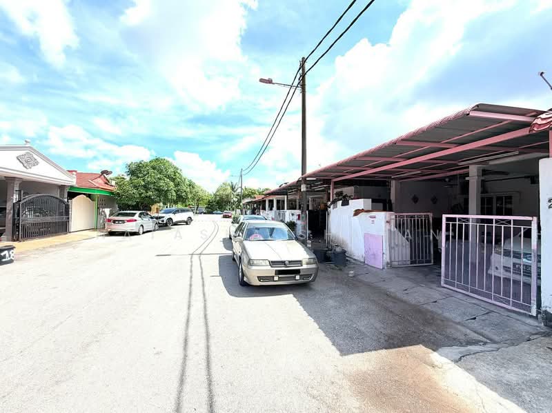 1-storey Terraced House for Sale in Pulau Indah (Klang) - Natasha Shadan - Exterior - PropertyGuru.com.my
